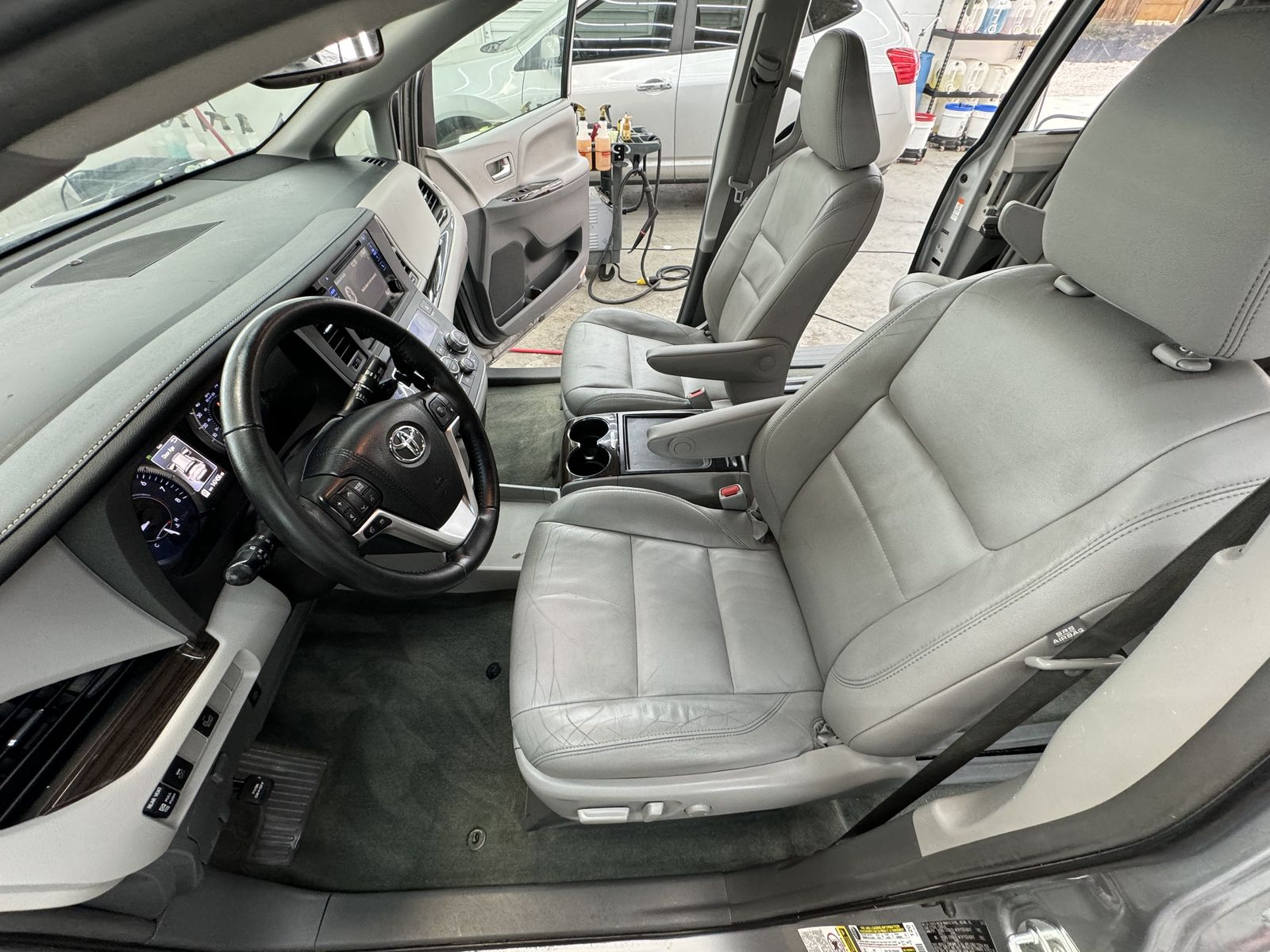 2015 Toyota Sienna interior detail
